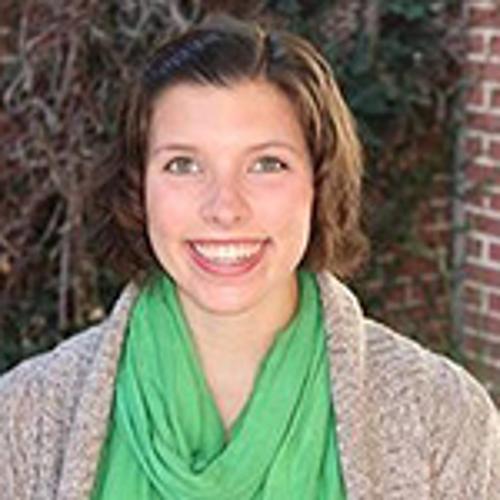 Katie Whitcomb Headshot